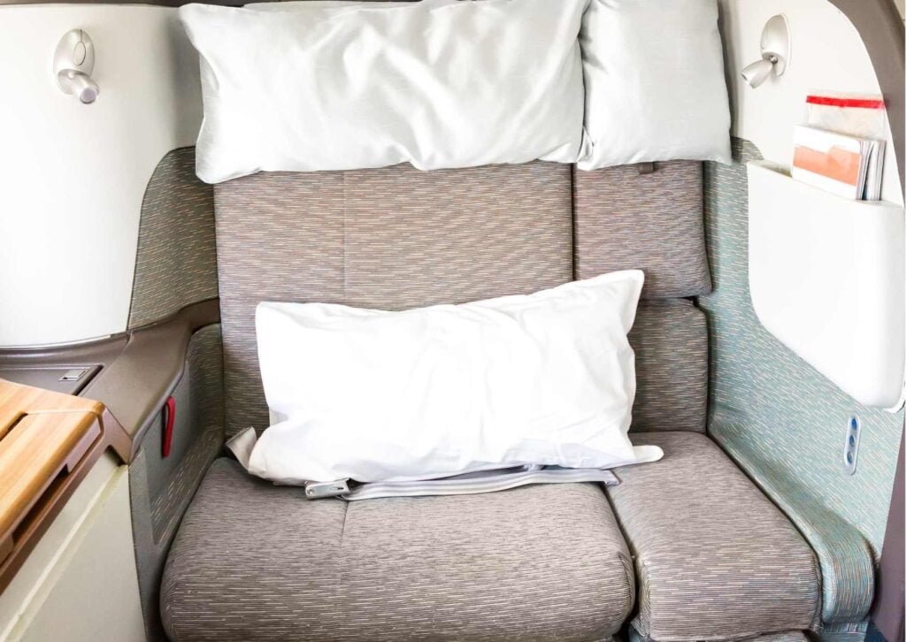 Top 7 Benefits of Flying First Class